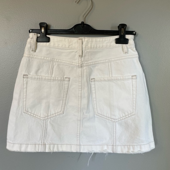 Abercrombie & Fitch White Denim Skirt Button Closure Natural/Hi Waist Sz 25 / 0 - Picture 7 of 11